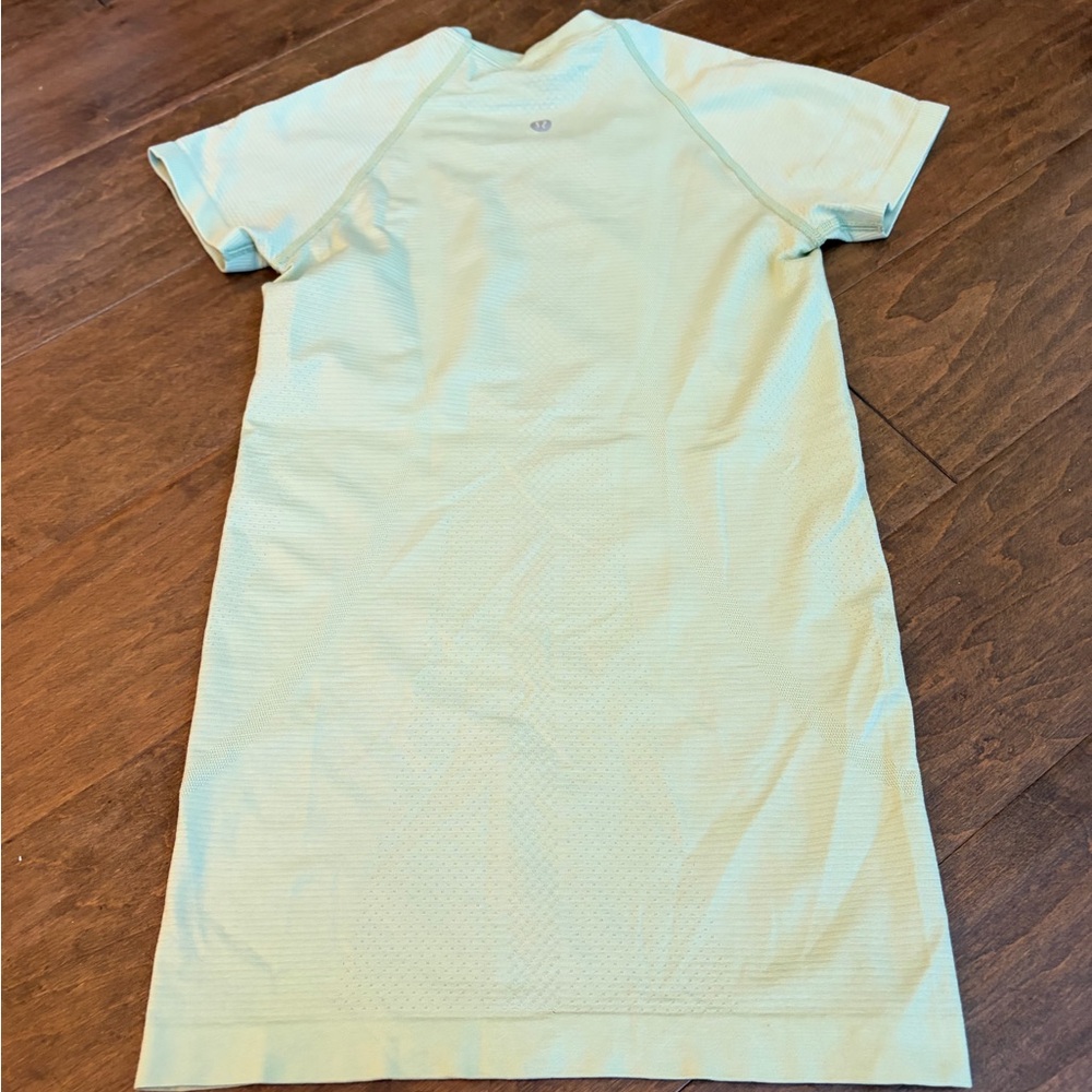 Light Green Short Sleeve Lululemon Top size 2